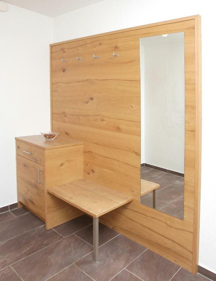 Tarlack Hutten 34